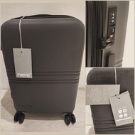 [Clearance] 20 Inches American nere Luggage, extendable|美國大牌nere 20吋 行李箱 可登機 可廣展 水泥灰顏色 [拉杆箱 行李箱 喼 拉喼 旅行箱 旅行喼 行李 手拉車 手推車 購物車|luggage, cart, baggage, suitcase, carriage, trolley, travel, shopping cart]