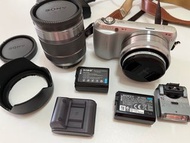 Sony Alpha Nex-C3 (連原廠閃光燈+長鏡頭+電池+充電器，附送後備電池+相機套+長鏡頭套）