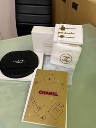 Chanel 金色髮夾／髮箍及鏡套裝