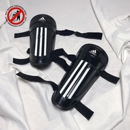 Nego Boskuu - Adidas Soccer Shin Guard (Deker) Original - Black/White (Peralatan/Hobi/Sepakbola/Futs