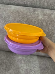 Tupperware round bowl / lunch box 500ml 2pcs ( yellow and purple )
