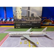 [Ready Stock] Phoenix 1: 400 #Airplane Model Singapore Airlines Boeing B777-300ER 9V-SWM White Star 