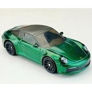 Matchbox Mix D 2026 - Porsche 911 992.1 Targa 4 (Metallic Green)