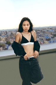 Jennie同款Calvin Klein黑色內衣set
