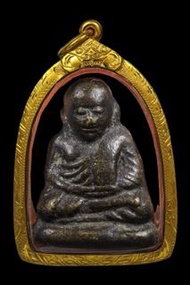 2528大法會 屈班近 龍婆艮財佛【爆槍】版小立尊