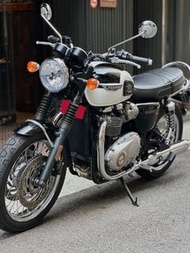 2017/18 Triumph Bonneville T120 公司車 黑白配