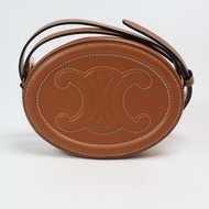 Celine 焦糖色圓餅牛皮小號 肩背包斜背包