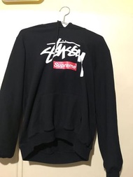 Stussy翻玩帽T