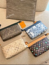LV 手拿包