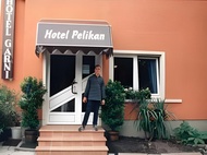 伯利坎酒店 (Hotel Pelikan)