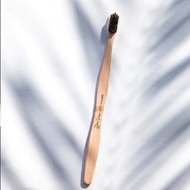 The Humble Co Humble Adult Sensitive Brush - Black THC104