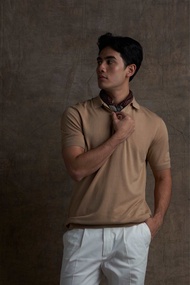 The Finery – The Bond Knit Polo 6 สี | ผ้า Tencel & Silk ถักละเอียด 16 เข็ม | คอปกโครงตั้ง | สไตล์ J