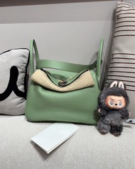Hermes Lindy 26,STAMP Z Vert criquet 牛油果綠色牛皮銀扣,100%Authentic,98%new  ❤️尖沙咀中港城商場❤️