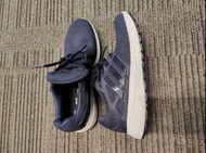 Adidas Cloudfoam (blue)