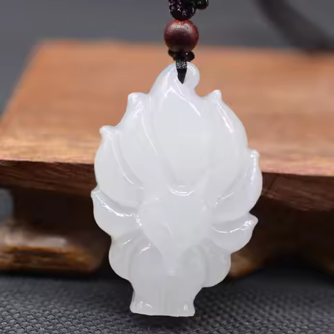 White Jade Fox Pendant Necklace Drop Ship Lucky Amulet Nine-tailed Fox Necklace With Chain For Women