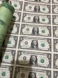 一套美元32張連體鈔，售價1800