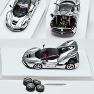 Street Buster 1:64 Ferrari LaFerrari F150 North Silver Alloy Car Model Collection