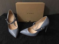 ZARA 淡藍色漆皮高跟鞋