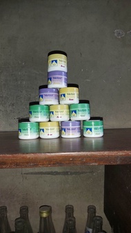 Hazeline Metro Snow White and Soft Cream 35 gram 1 PCS / Cream Pelembab Wajah Metro Snow