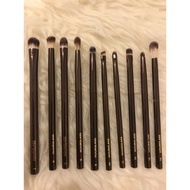 Hourglass Eye Brush (Single Brush)