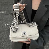 Chanel 白色菱格紋方塊冰格鏈條包24*13 99新配件塵袋