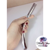 Shaving Razor and Stainless Steel Face with razor blade