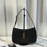 YSL Le 5 A 7滑面牛皮腋下Hobo - 黑金