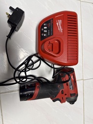 Milwaukee M12 FUEL 無刷衝擊起子機