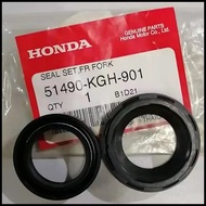 SET OIL SEAL & DUST SEAL, 26X37X10.5 FORK FRONT FOR XRM 125 TRINITY ( 51490-KGH-901 )