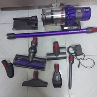 Dyson v10
