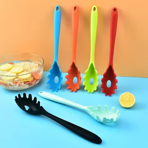 1pcs Silicone Pasta Noodle Spoon Pasta Scoop Colander Noodle Spaghetti Fork Ladle Slot Spoon Nylon D