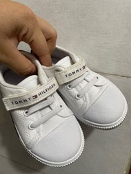 Tommy Hilfiger 白色嬰兒鞋 22 碼