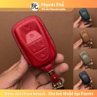 Vinfast car key cover VFe34, VF6, VF7,VF8,9, genuine cowhide car key cover VIN_E4 Manh The Leather