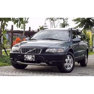 2002/03年 VOLVO XC70 2.5 2.5(四輪傳動 新車價212萬 尊貴型)  手自排 ABS 定速 CD 分區恆溫 記憶電動座椅 黑內裝 安全性極佳 超少開 實跑15萬 車況極佳