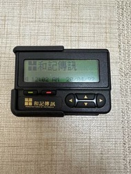 90年代絕版珍藏 Hutchison Paging MOTOROLA 和記傳訊 和記傳呼機 / 文字機 / Call 機  ( ♻️以物易物 / swap / exchange )