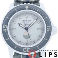 二手 Swatch Blancpain x Swatch 生物陶瓷五十噚南極海洋系列 S035S100。包含原廠錶盒和保固卡。白色生物陶瓷/尼龍錶帶男士腕錶。成色極佳。