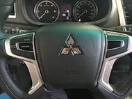logo túi khí / logo vô lăng Mitsubishi
