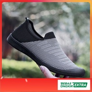 Sepatu Pria Casual Outdoor Trekking Tanpa Tali Santai Slop Import 059