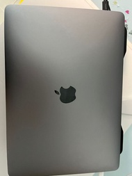 出售壞mon macbook pro 13 2018 touchbar (A1989)