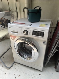 LG 直驅式洗衣機 WF-N1208MW