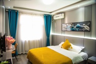 Qintian Business Hotel (Xi'an Xianyang International Airport T3 & T5 Terminal Branch)