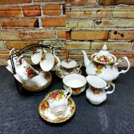 Royal Albert Old Country Roses Tea Set for 6 [Set B]