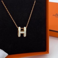 Genuine Hermes Hermes Necklace Female H Letter Pendant Couple Rose Gold mini Enamel pop Clavicle Cha