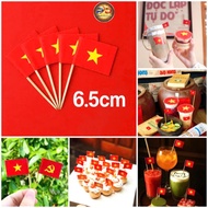 Wholesale combo of 100c beautiful mini red toothpick flags with yellow stars to decorate cakes, drin