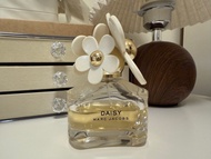 MARC JACOBS 香水