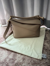 Small Puzzle Edge bag in soft grained calfskin - Sand