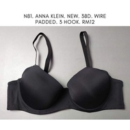 N81. ANNA KLEIN BRA 38D