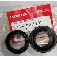[JMC] HONDA Front Shock Oil Seal Part No.51490-KGH-901 for Beat, Click, XRM, Wave(921-088)