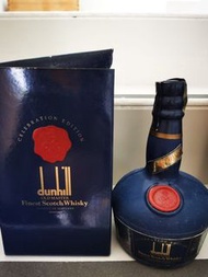 dunhill old master finest scotch whisky ( 藍樽)
