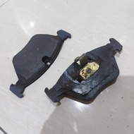 A Pair of Used Front Brake Pads bmw E39 96-04